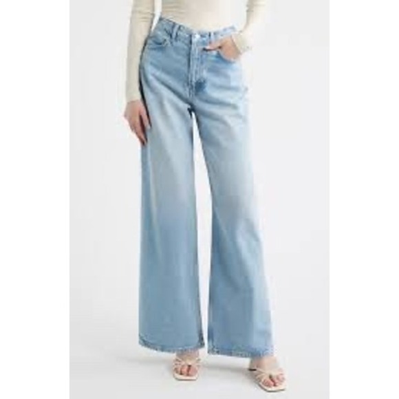 Reformation Denim - NWOT Reformation Eden Mid rise‎ Wide Leg Jeans 25 Light Wash Denim Minimalist